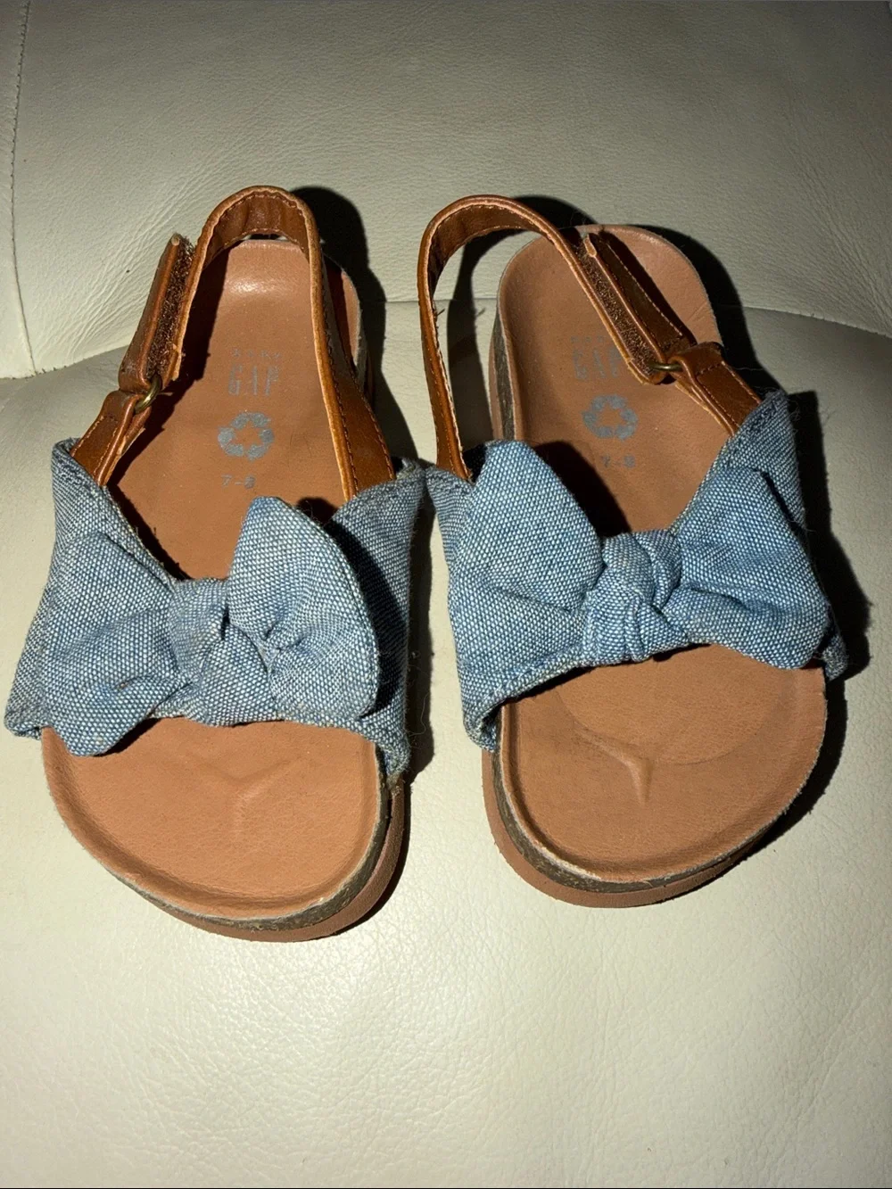 GAP cute sandals